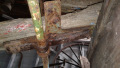 Rusted-tipping-mechanism-2